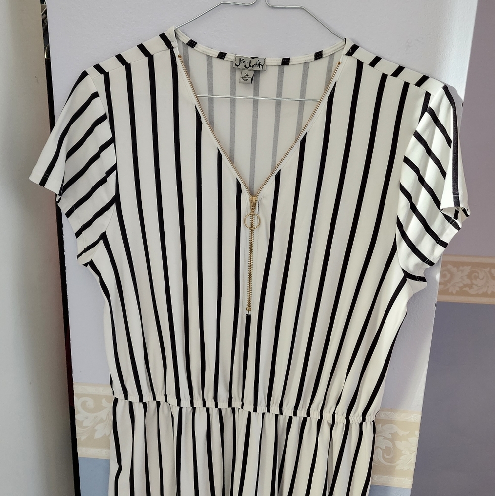 Romper - Picture 3 of 6